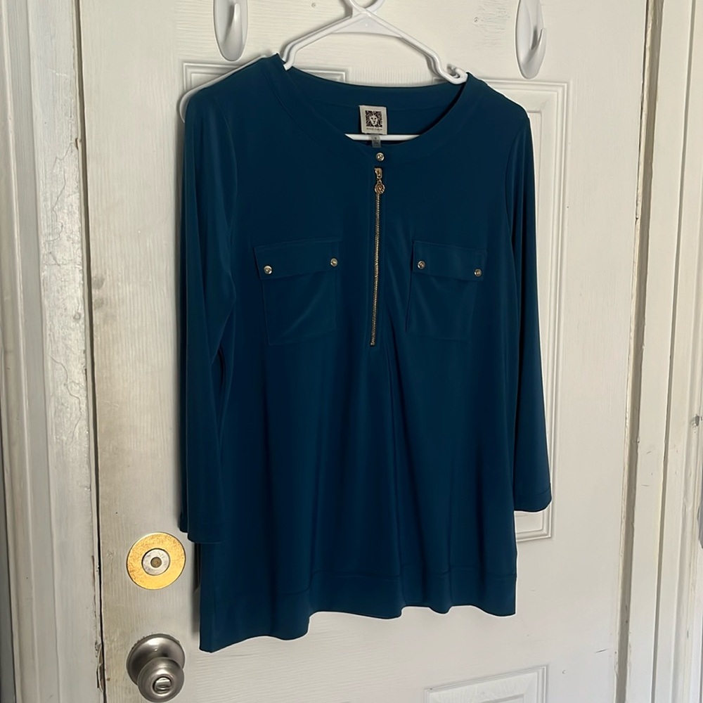Anne Klein Quart sleeve top